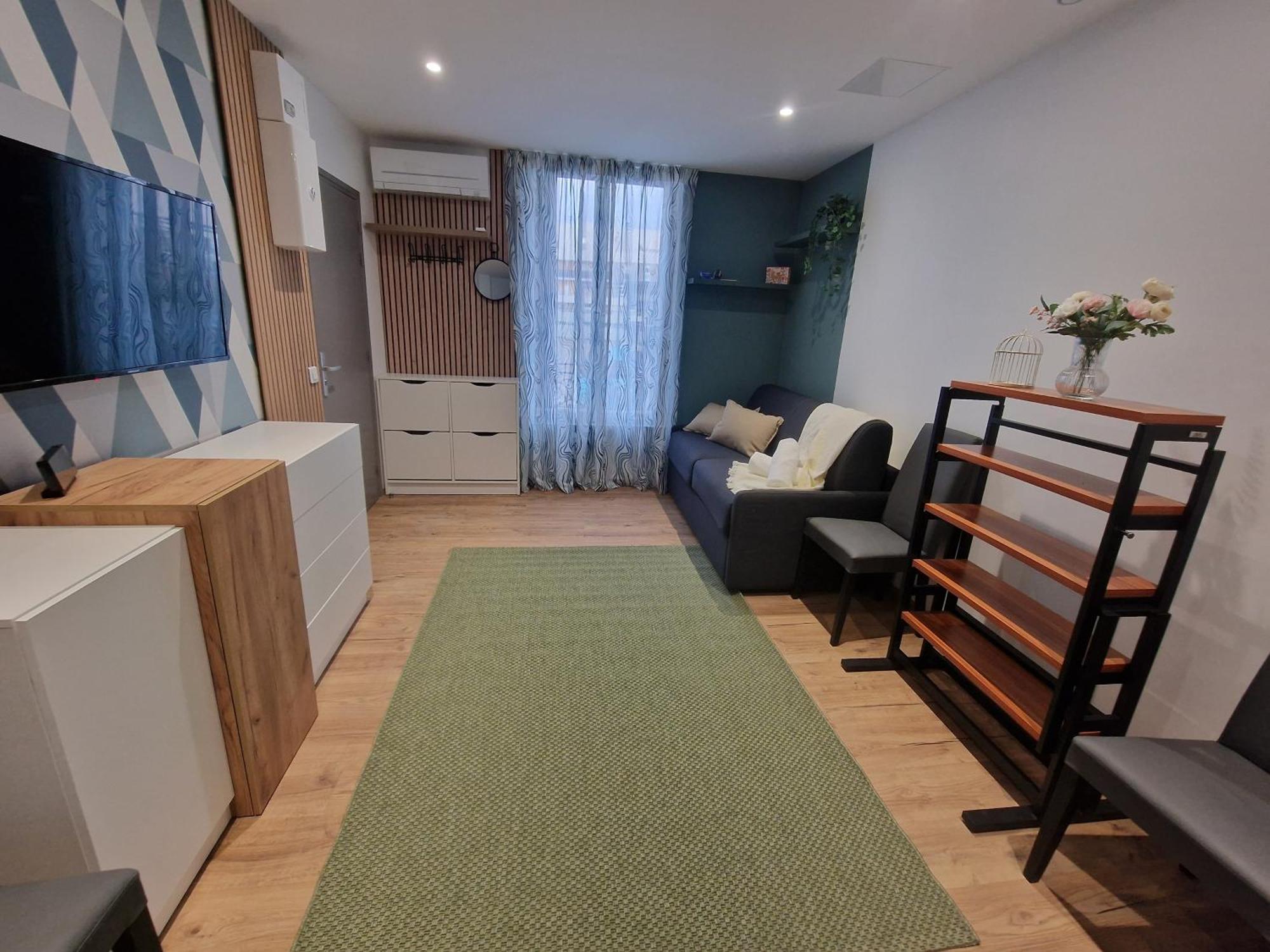 Maison D'Hotes Avec 3 Appartements Et Un Studio Viry-Châtillon Exterior foto