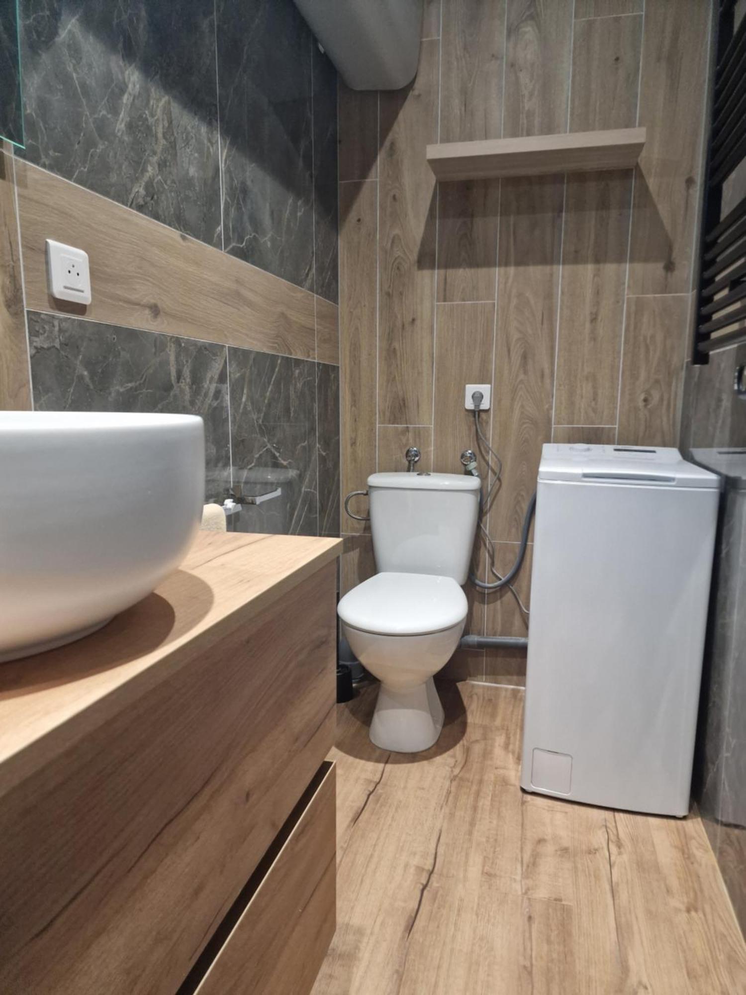 Maison D'Hotes Avec 3 Appartements Et Un Studio Viry-Châtillon Exterior foto